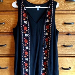 Old Navy SLeeveless embroidered dress